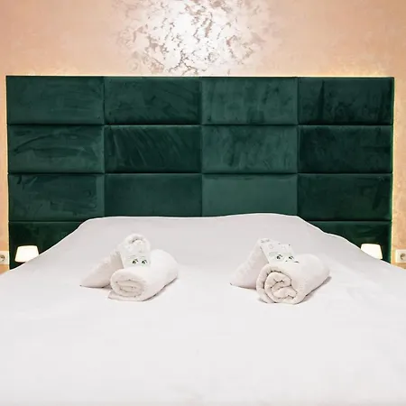 One-bedroom With Free Street Parking, Free Gym Pass And Office Setup アパート プロヴディフ