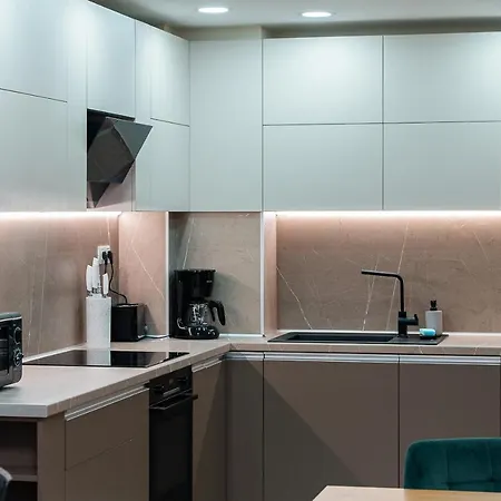 One-bedroom With Free Street Parking, Free Gym Pass And Office Setup * プロヴディフ