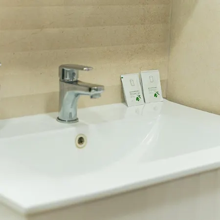 One-bedroom With Free Parking, Free Gym Pass And Office Setup דירה פלובדיב