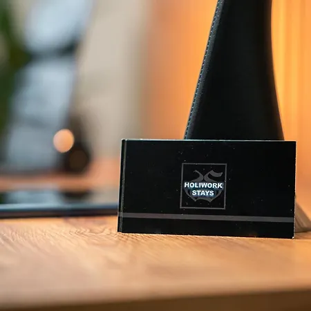 One-bedroom With Free Parking, Free Gym Pass And Office Setup *